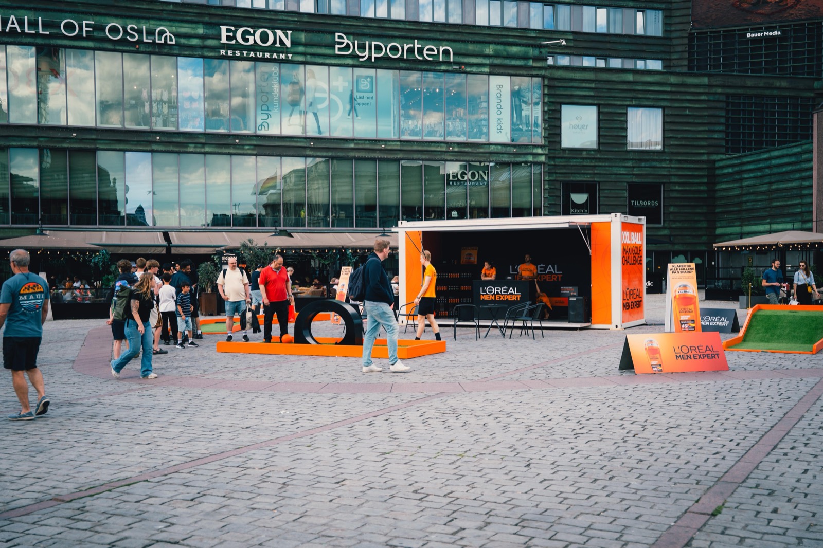 The XXL Ball container and course on Jernbanetorget